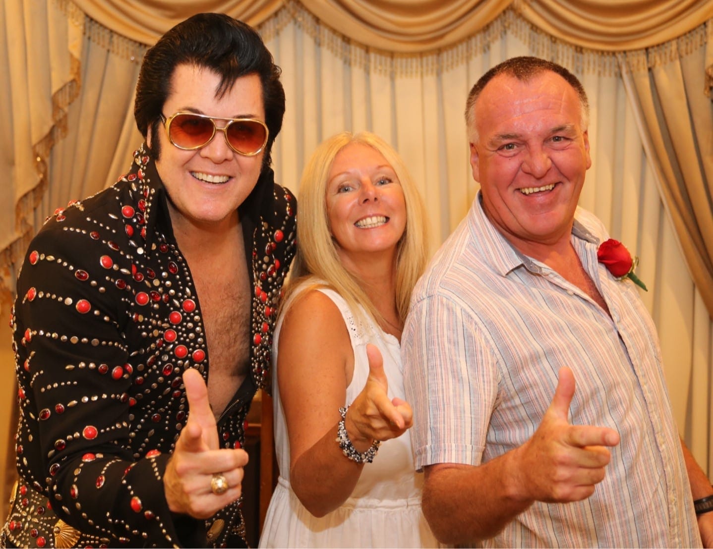 The Backpacking Housewife getting married again in Las Vegas with Elvis