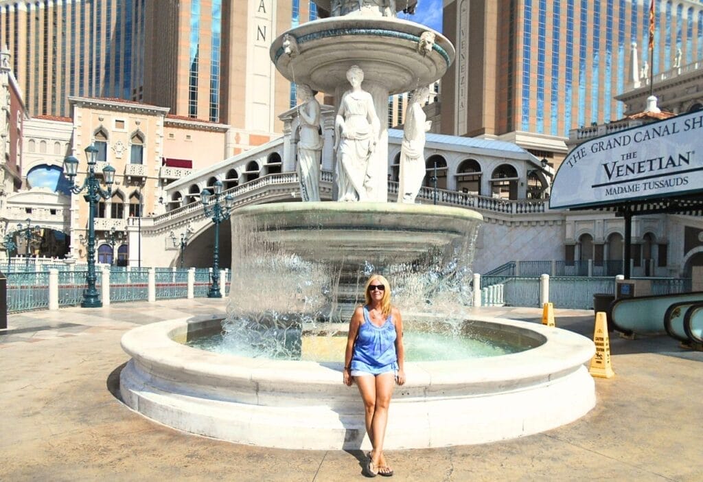 The Backpacking Housewife Janice Horton Outside The Venetian Hotel Las Vegas