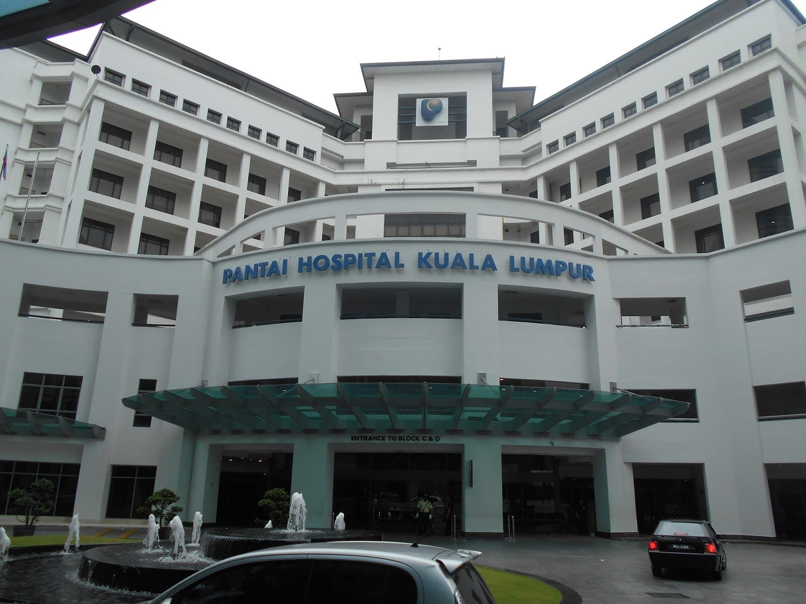 Hospital in Kuala Lumpur getting suspicious moles checked out while travelling. The Backpacking Housewife.