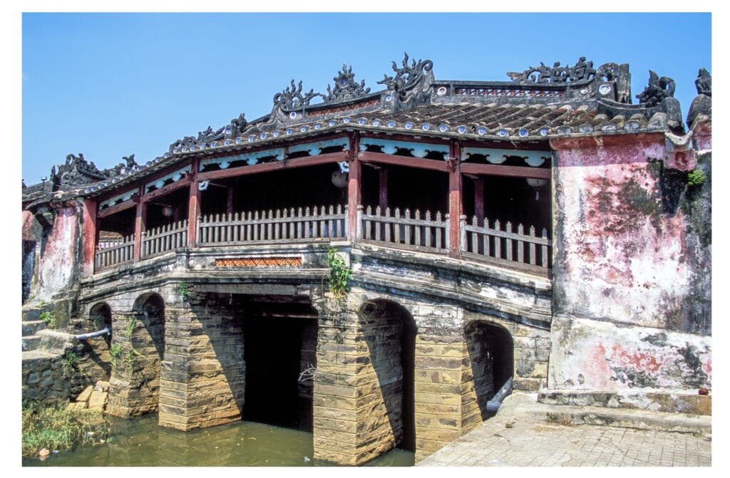 Best time to visit Hoi An. Japanese Bridge - Hoi An Old Town