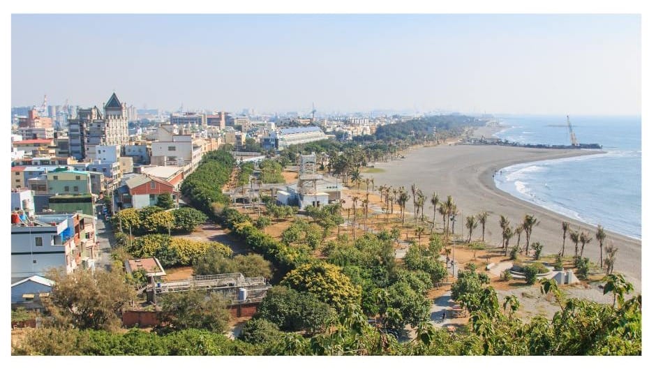Cijin Beach is a rare spectacle with its black sand!