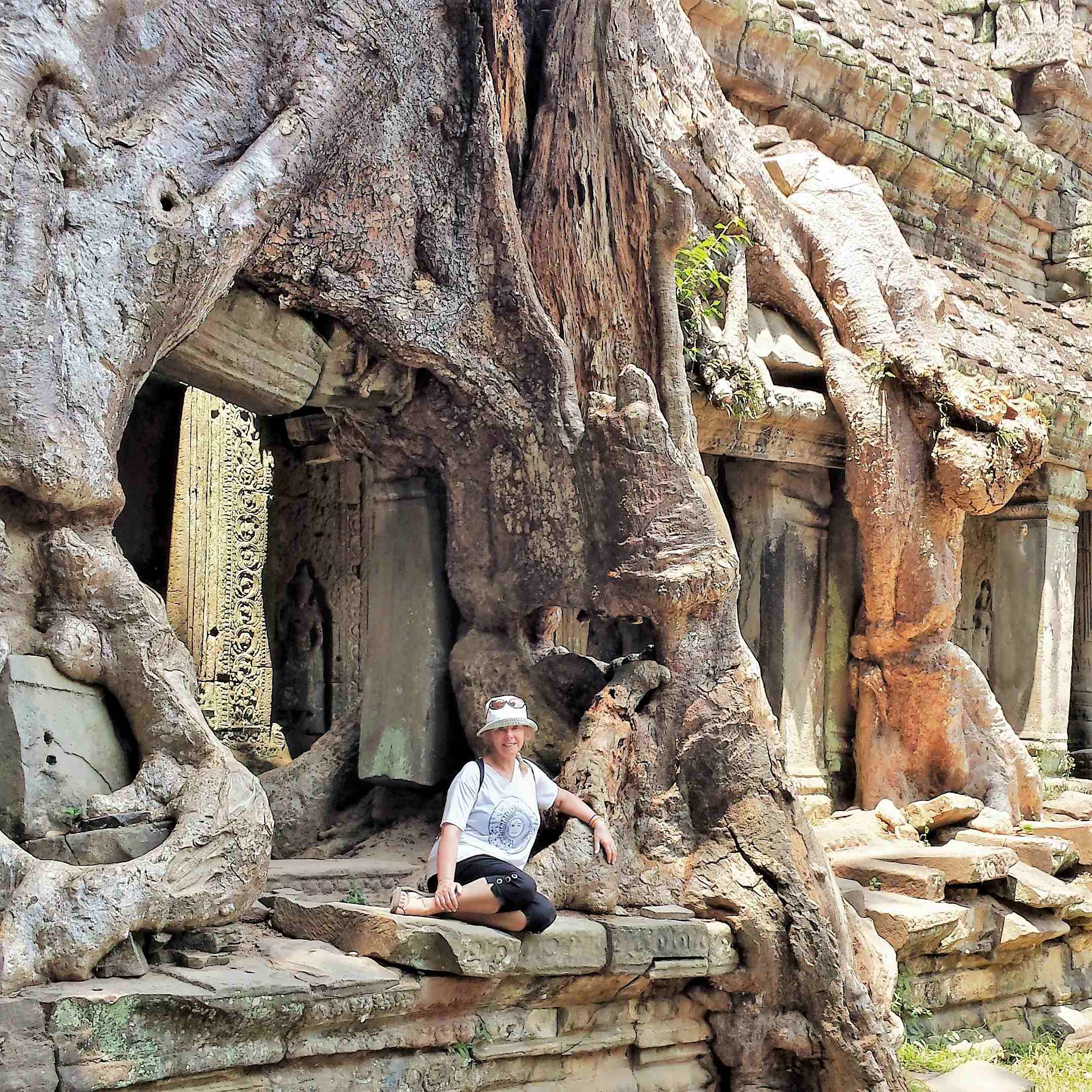 THE BACKPACKING HOUSEWIFE CAMBODIA JANICE HORTON