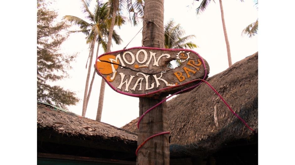 Our favourite spot - Moonwalk Beach Bar on Klong Khong Beach Koh Lanta