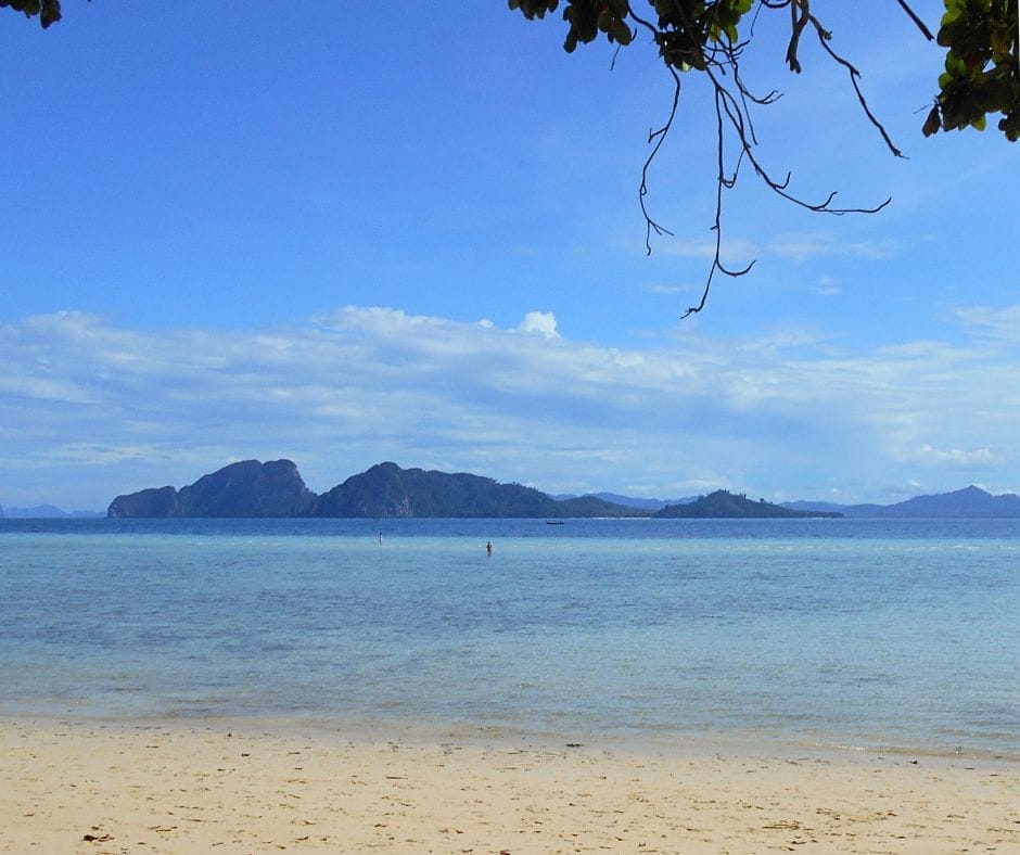 The sandbars of Koh Kradan Thailand are accessible at low tide 