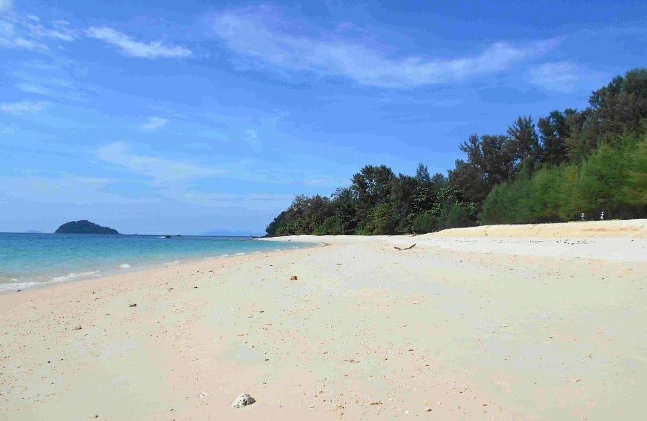 Koh Bulon Le - The most unspoilt island in Thailand