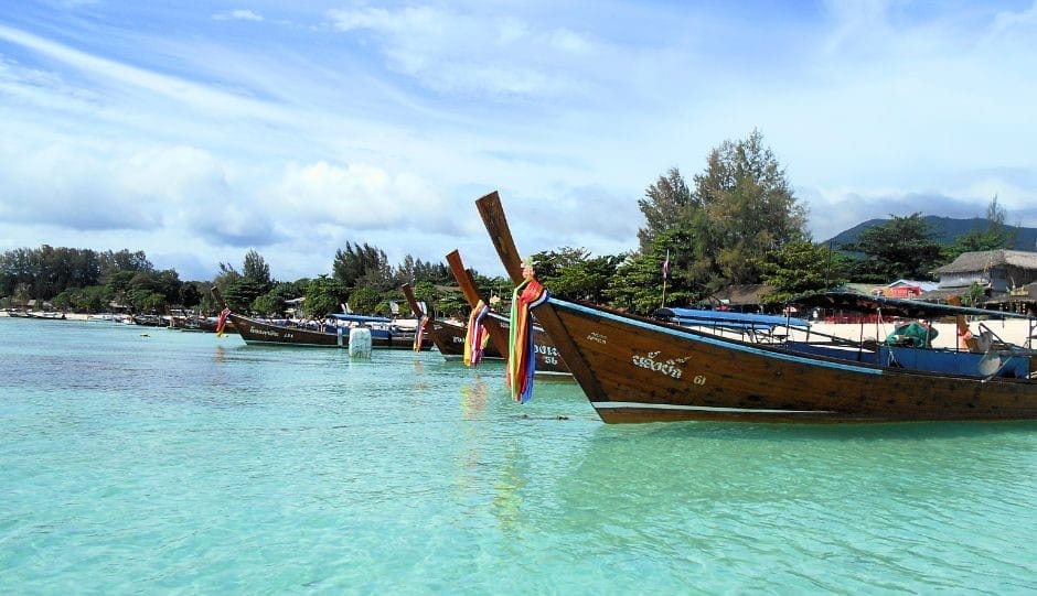 Koh Lipe boats on beach