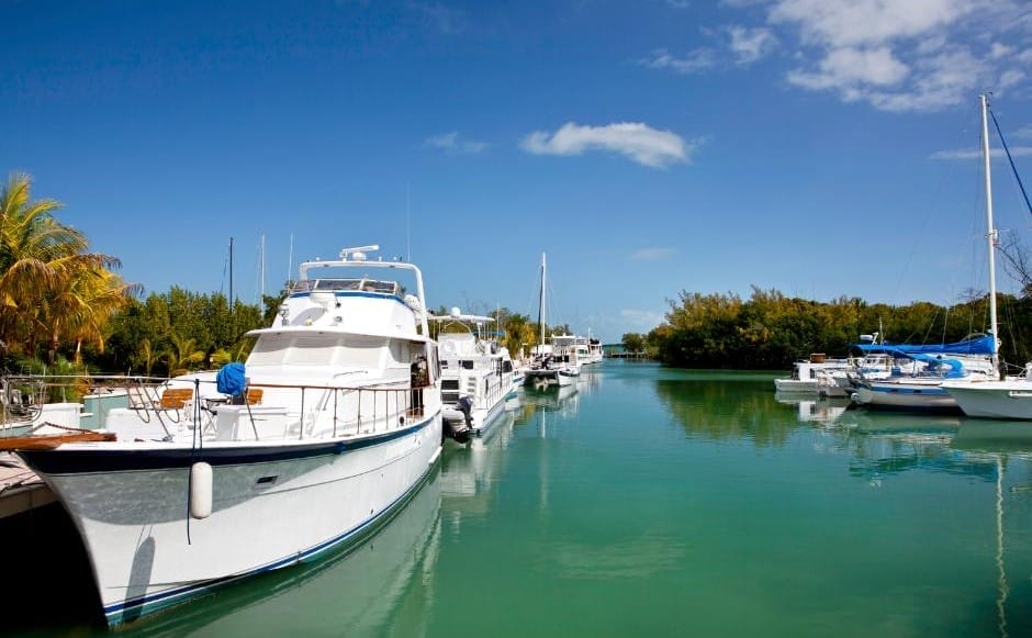 Key Largo - Explore the marina and the town most photogenic landmarks