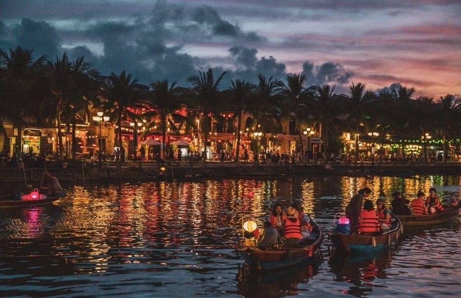 Best time to visit Hoi An. Is it safe and advisable to visit Hoi An in the rainy monsoon season?
